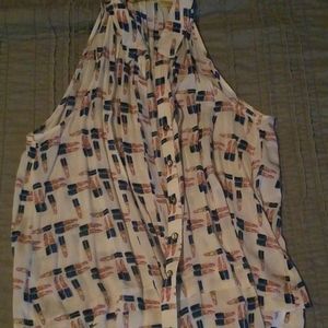 Meave lipstick blouse